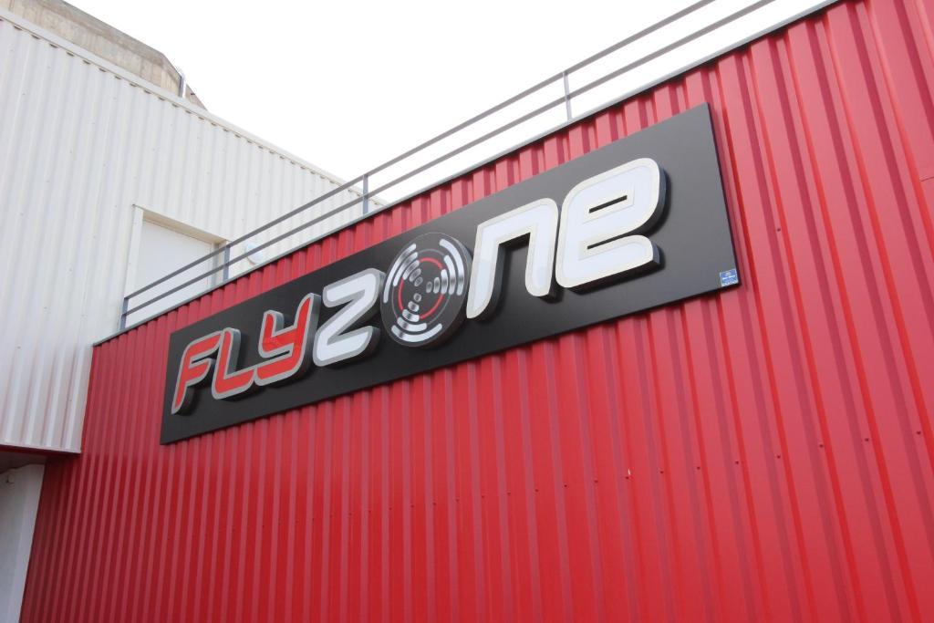 Auberge Flyzone Lezignan-Corbieres Exterior photo